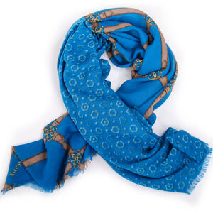 Guess dámský modrý šátek KAZOVÝ - T/U (BLU)